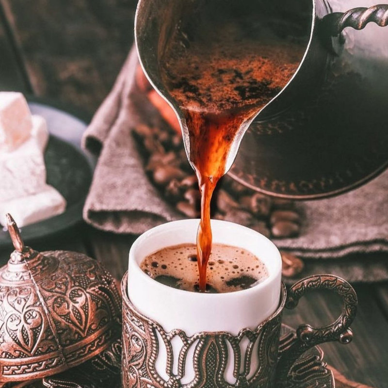 Damla Sakızlı Türk Kahvesi