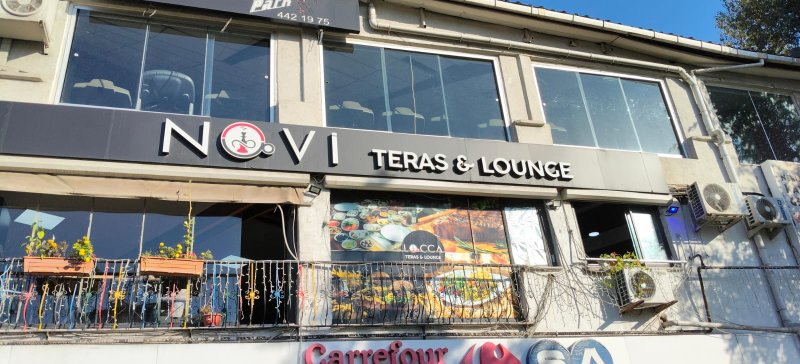 Novi teras & lounge cafe